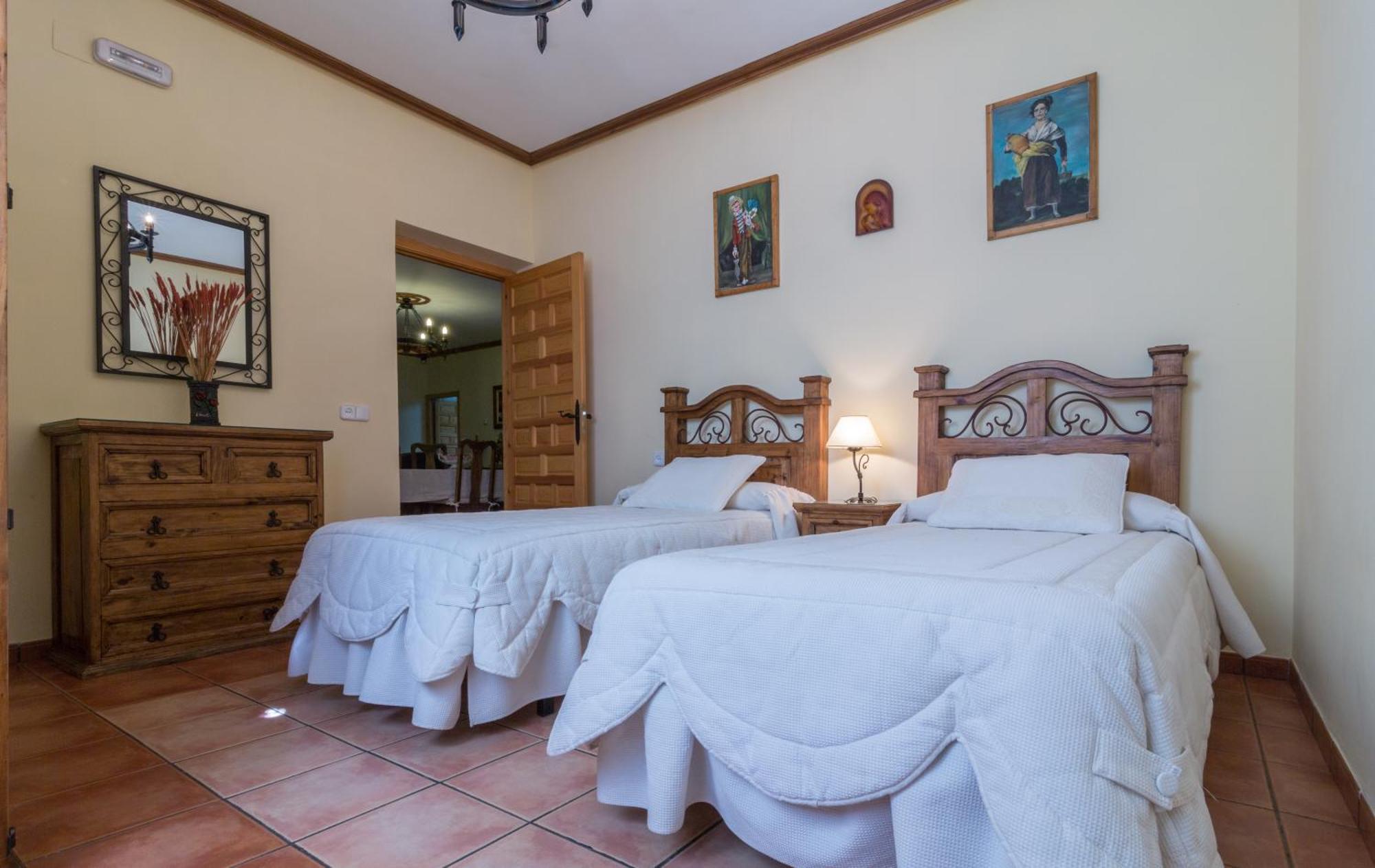 Casa Rural La Del Alba Seria Argamasilla De Alba Exterior photo