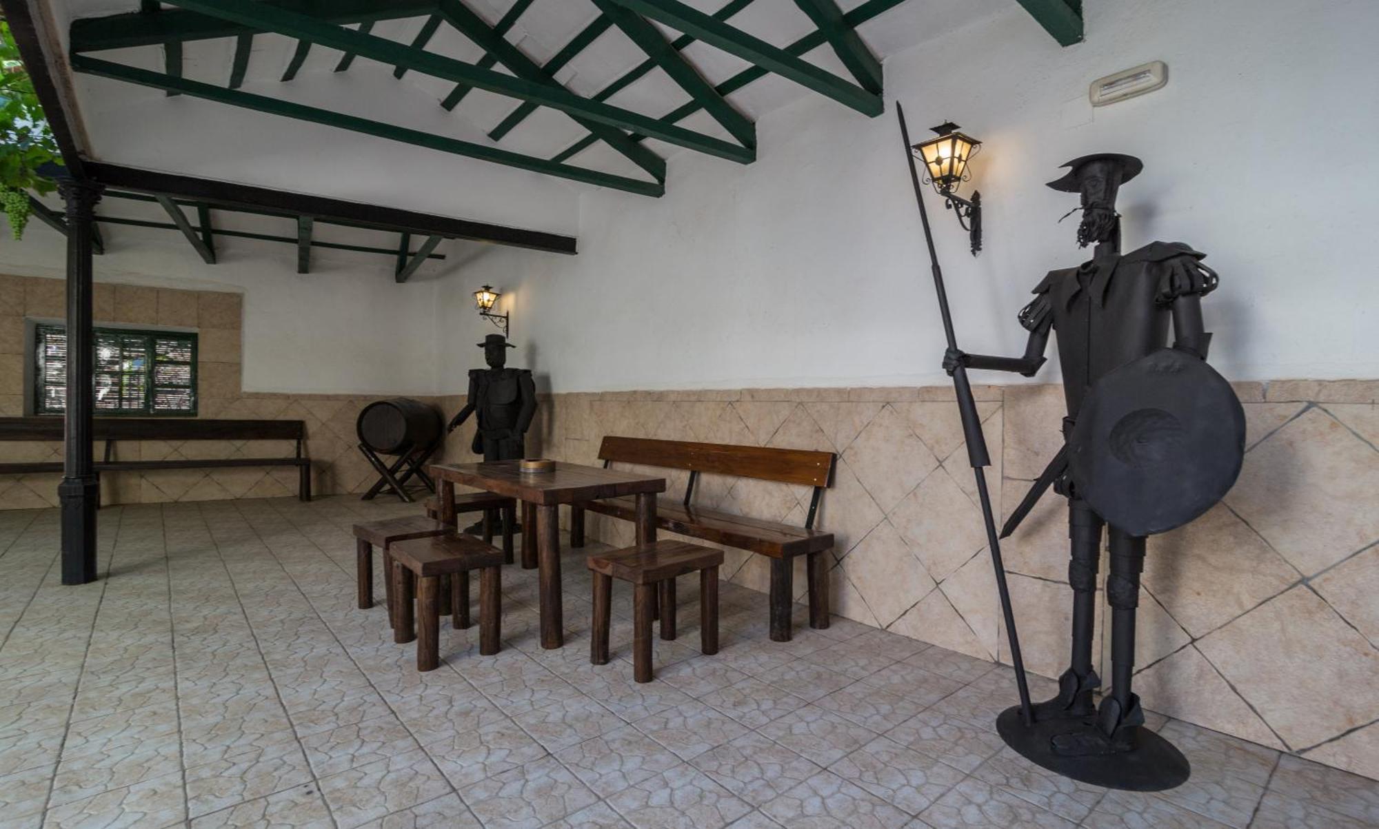 Casa Rural La Del Alba Seria Argamasilla De Alba Exterior photo